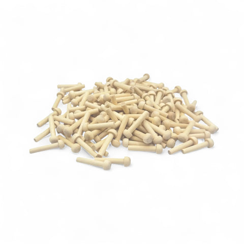 keli 6 x 30 mm beržinės medienos grybo formos ašiniai kaišteliai