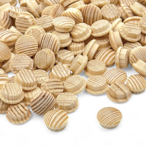 10 mm pušinių grybo formos kaiščių krūvelė
